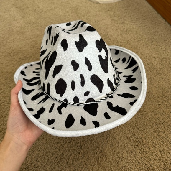 Cow-print cowboy hats (4) - Picture 3 of 6